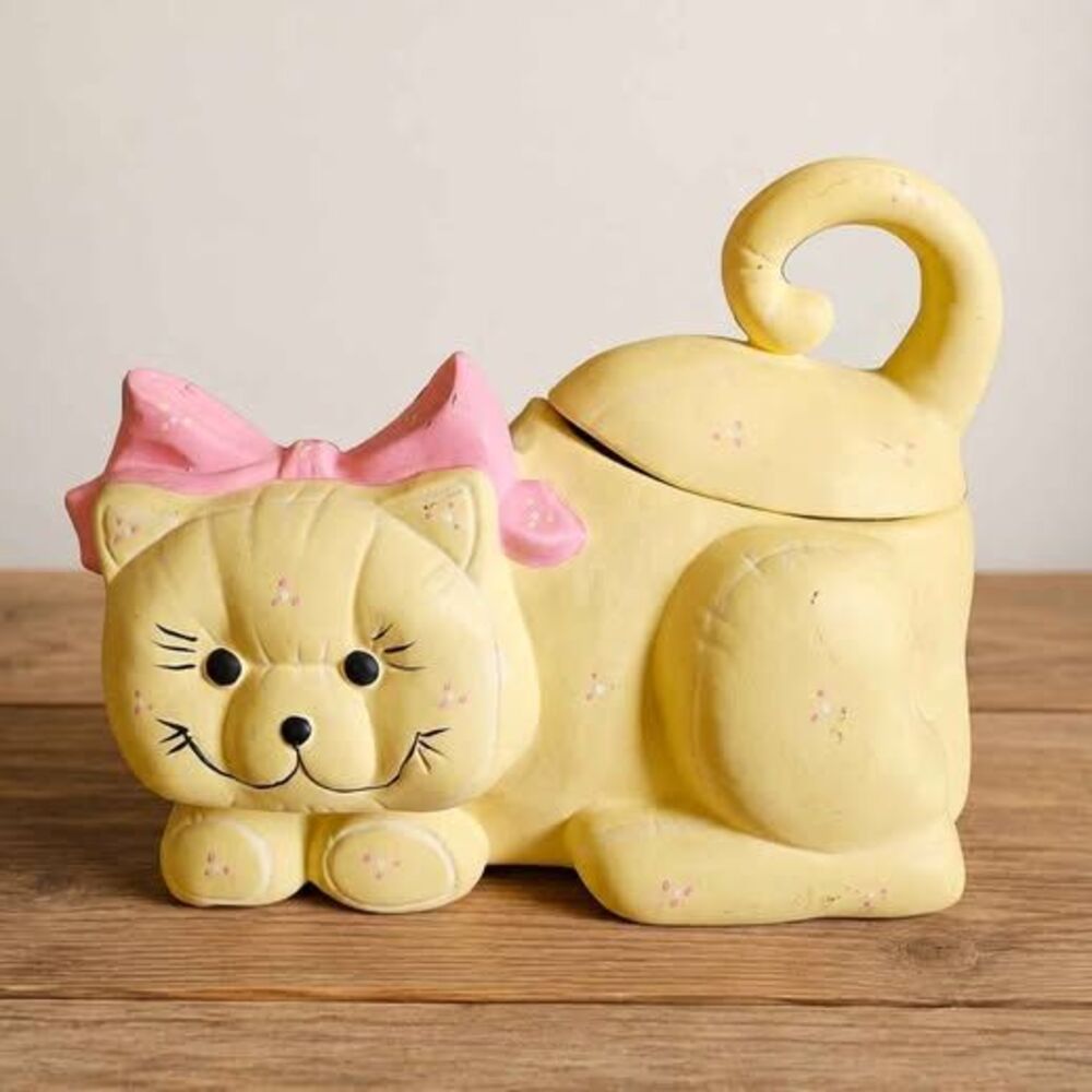 Vintage 1987 North American Ceramics Yellow Cat Cookie Jar Made in USA